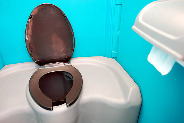Best Porta potty delivery and setup  in Peculiar, MO